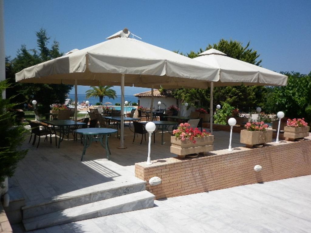 Iria Beach المظهر الخارجي الصورة